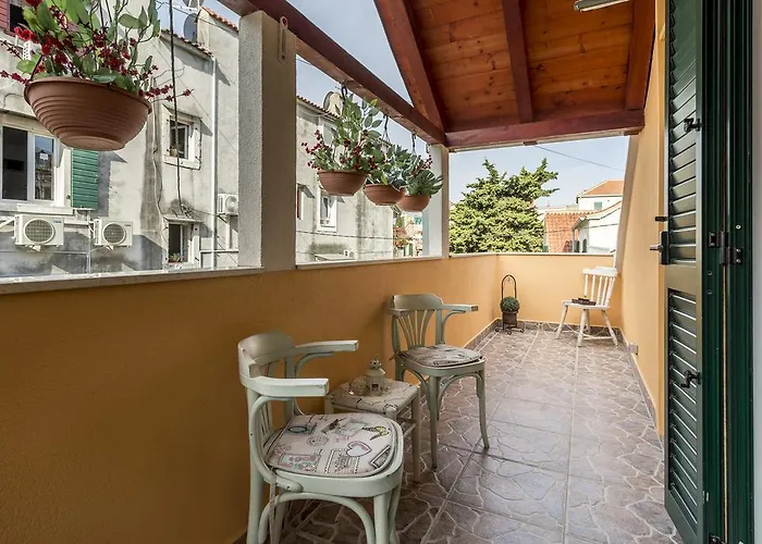 Apartament Sara Split