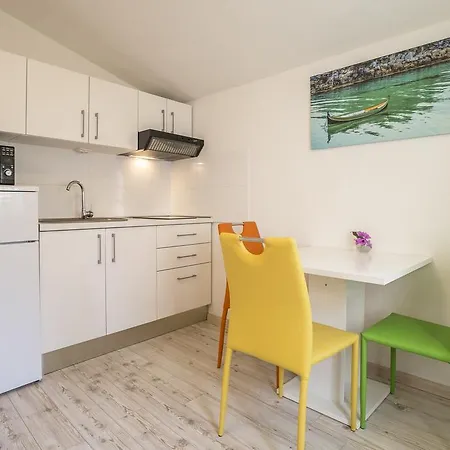 Apartament Sara Split