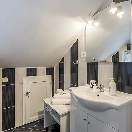 Apartament Sara Split