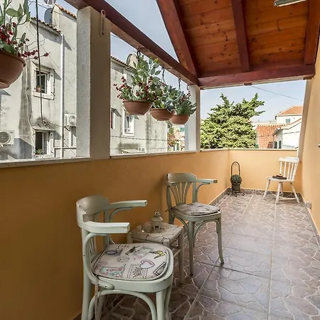 Apartament Sara Split